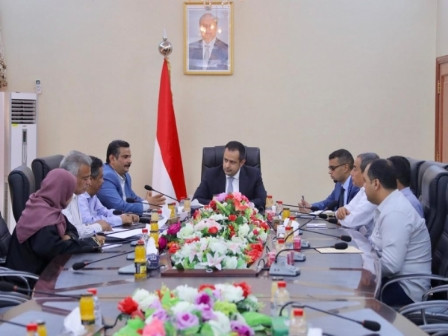 توجيهات جديدة من «معين عبد الملك»تخص «عدن»